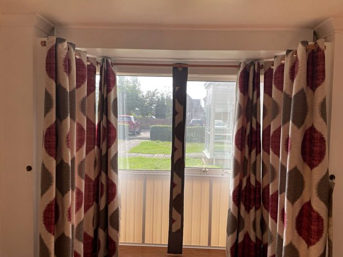 2 Bedroom Terraced House To Rent In Woburn Court, Vincent Road, Luton, Bedfordshire, LU4