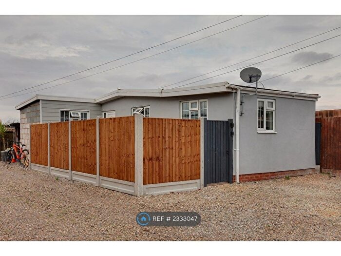 3 Bedroom Detached House To Rent In Lower Park Road, Wickford, SS12