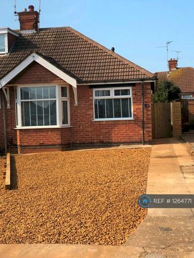 2 Bedroom Bungalow To Rent In Trevor Close, Northampton, NN5