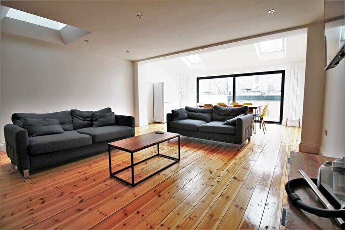 9 Bedroom Terraced House To Rent In Fern Avenue, Jesmond, NE2