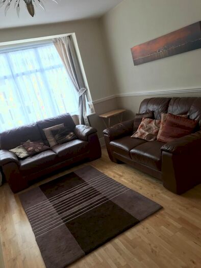 1 Bedroom Terraced House To Rent In Brookland Road, Romford, RM7