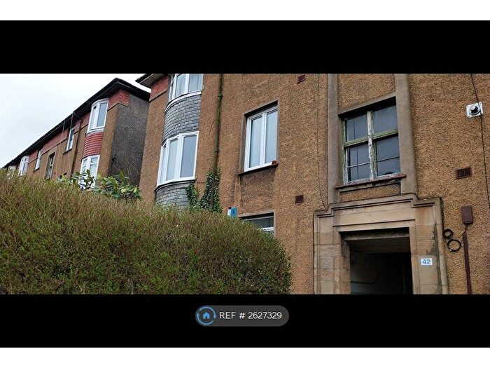 3 Bedroom Flat To Rent In Ripon Drive, Glasgow, G12