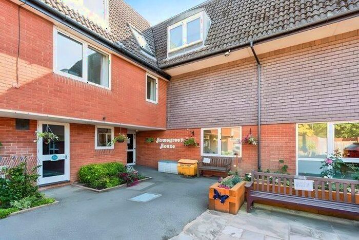 1 Bedroom Flat To Rent In Homegreen House, Haslemere, GU27