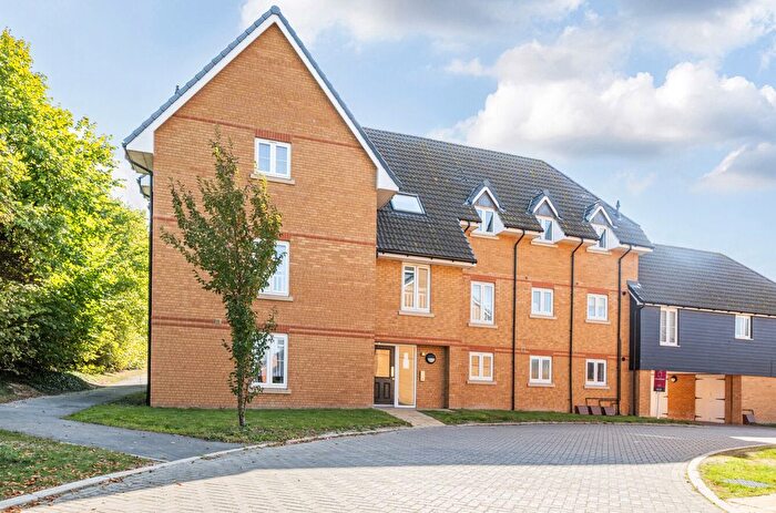 1 Bedroom Flat For Sale In Fairfax Lane, Royston, Hertfordshire, SG8