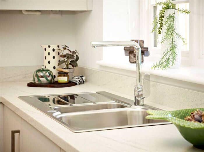 4 Bedroom Detached House For Sale In The Brooks, Clayhill Road, Burghfield Common, Reading, RG7