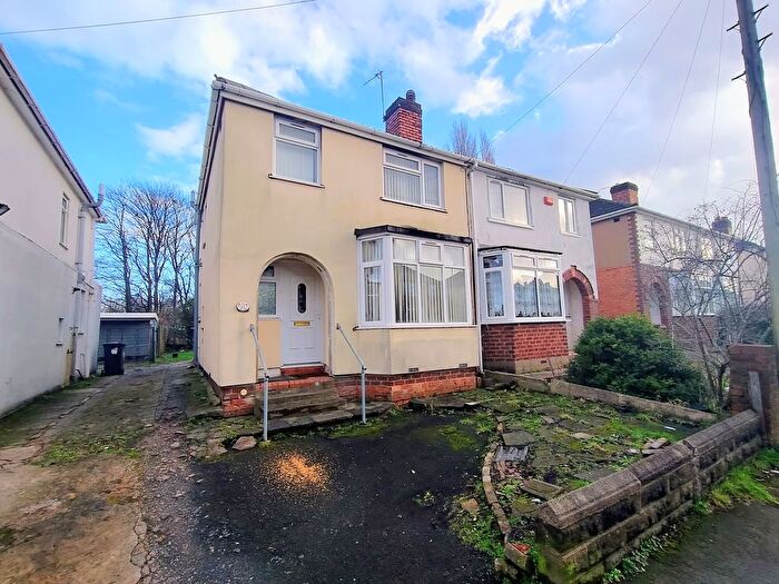 3 Bedroom Semi-Detached House To Rent In Windsor Road, Parkfields, Wolverhampton, WV4