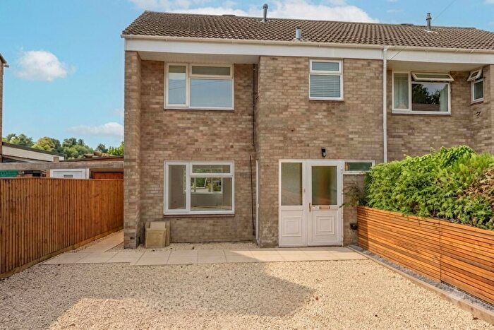 3 Bedroom Semi-Detached House For Sale In Boundary Road, Laverstock, SP1