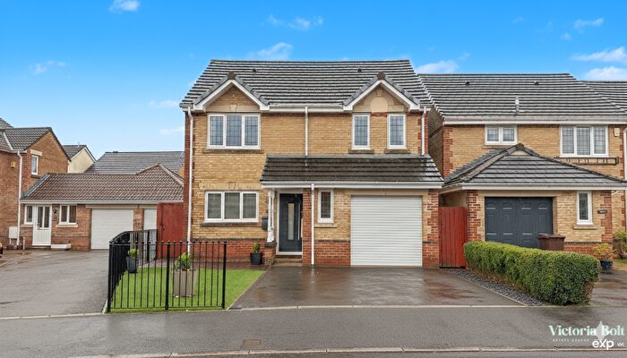 4 Bedroom Detached House For Sale In Kimberly Drive, Plymouth, PL6