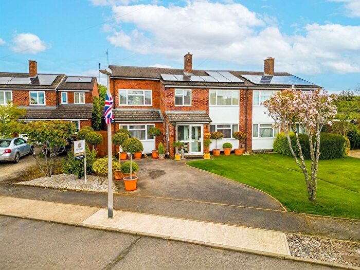 4 Bedroom Semi Detached House For Sale In Raven Crescent, Westcott, HP18