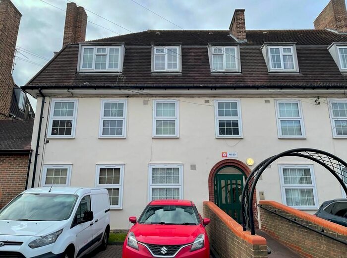 2 Bedroom Flat To Rent In Hexal Road, Catford SE6