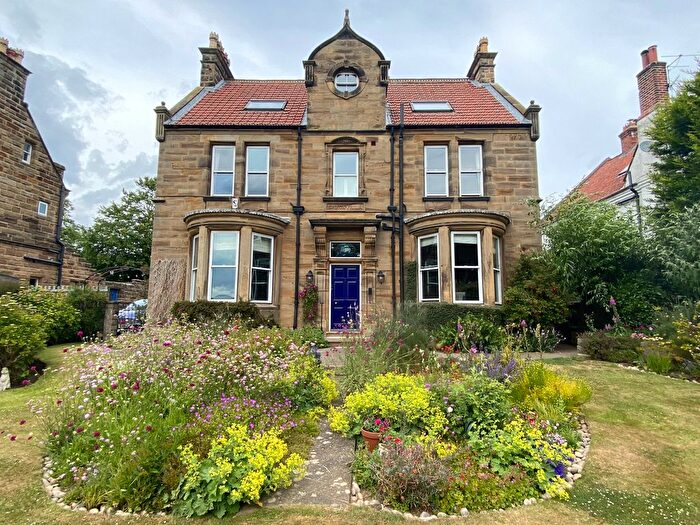 5 Bedroom Detached House For Sale In Thorpe Lane, Whitby, YO22