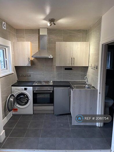 Studio To Rent In Addison Road, London, E11