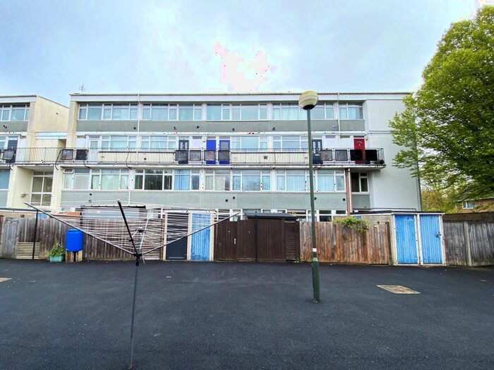 3 Bedroom Flat To Rent In Woodside Road, Norwich, NR7