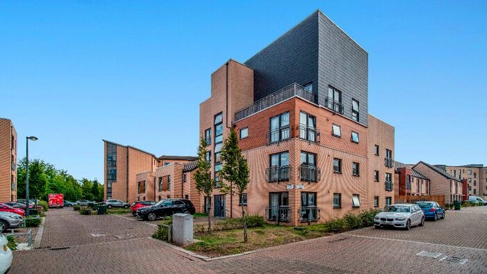 2 Bedroom Flat To Rent In Moffat Way, Niddrie, Edinburgh, EH16