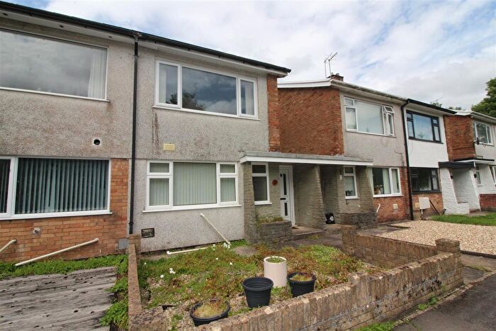 2 Bedroom Semi-Detached House For Sale In Woodfield Park Crescent, Woodfieldside, Blackwood, NP12