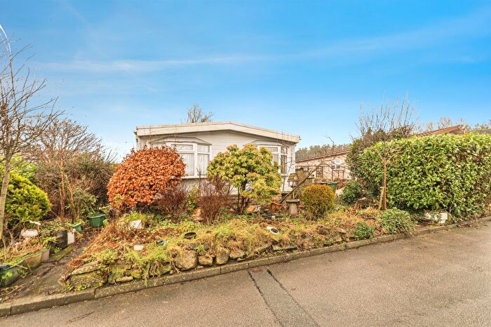 3 Bedroom Park Home For Sale In Lesley Way, Crosland Hill, Huddersfield, HD4