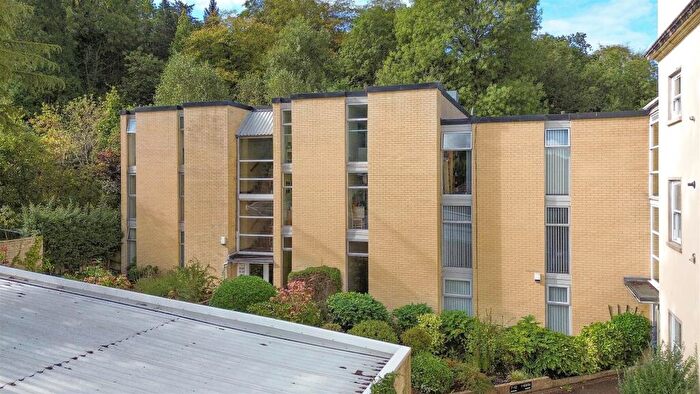 3 Bedroom Flat For Sale In Henbury Road | Henbury, BS10