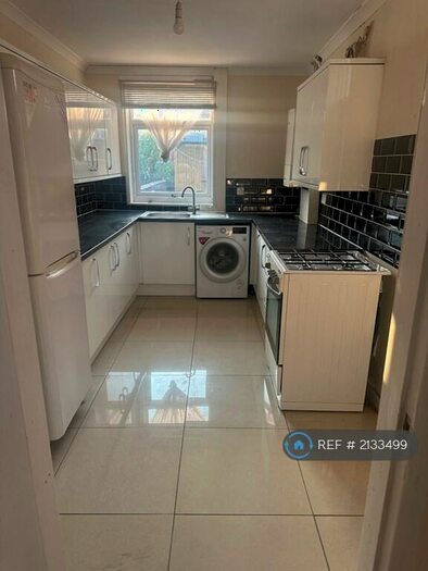 3 Bedroom Terraced House To Rent In Lowther Road, Doncaster, DN1