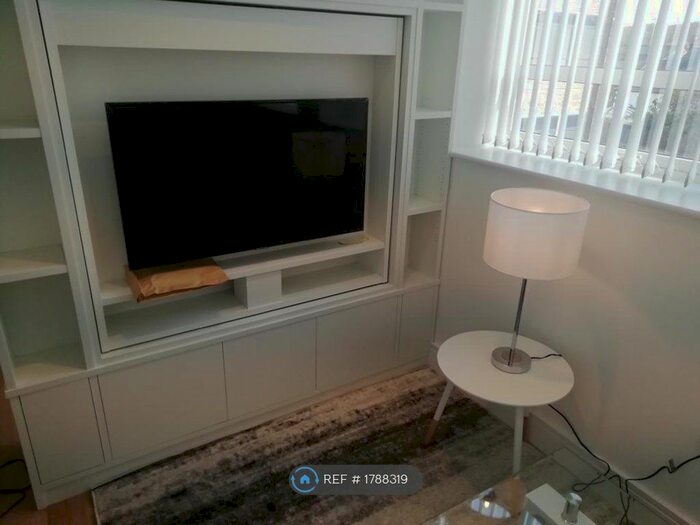 1 Bedroom Flat To Rent In Langwood House, Rickmansworth, WD3