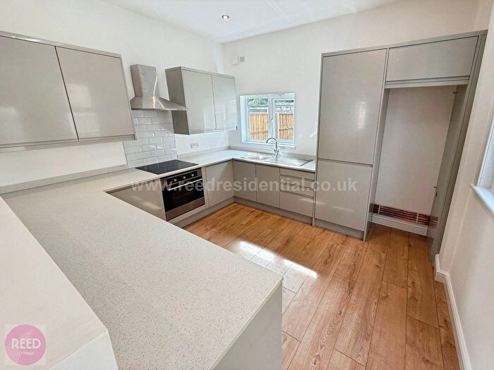 4 Bedroom End Of Terrace House To Rent In West Road, Westcliff On Sea, SS0