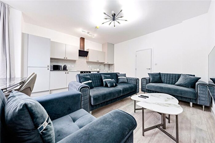 1 Bedroom Flat To Rent In Holloway Road, Holloway, London, N7