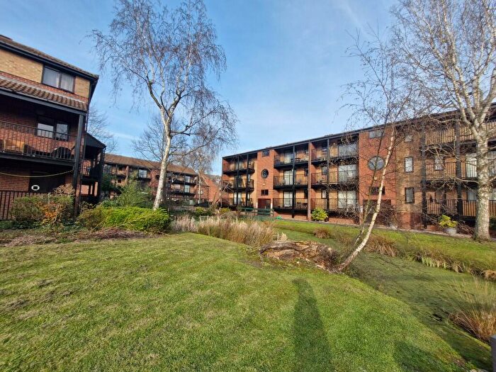 1 Bedroom Flat For Sale In Alderney Street, Nottingham, Nottinghamshire, NG7