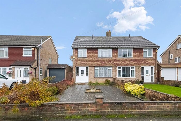3 Bedroom Semi-Detached House For Sale In Langdale Drive, Hayes, UB4