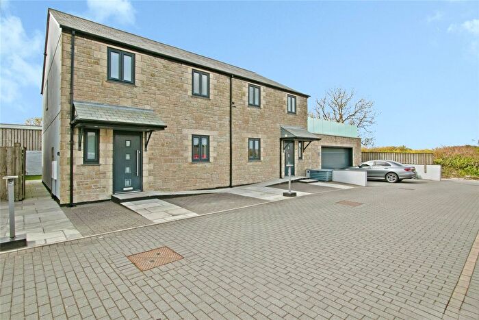 3 Bedroom End Terrace House For Sale In Higher Condurrow, Camborne, Cornwall, TR14