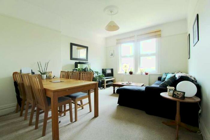2 Bedroom Flat To Rent In Creffield Road, Ealing, London, W3