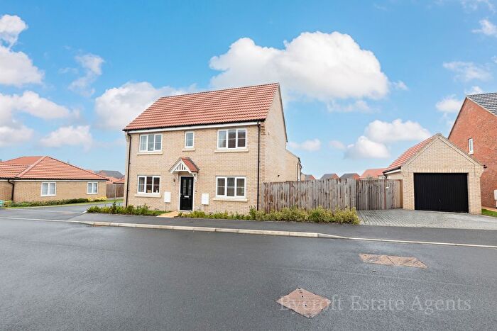 3 Bedroom Detached House For Sale In Harrier Road, Hopton, Great Yarmouth, NR31