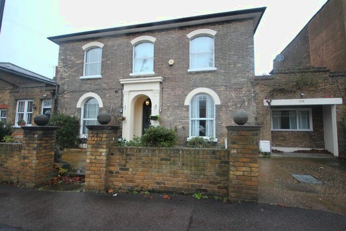 1 Bedroom Flat To Rent In Grosvenor Park Road, London, E17