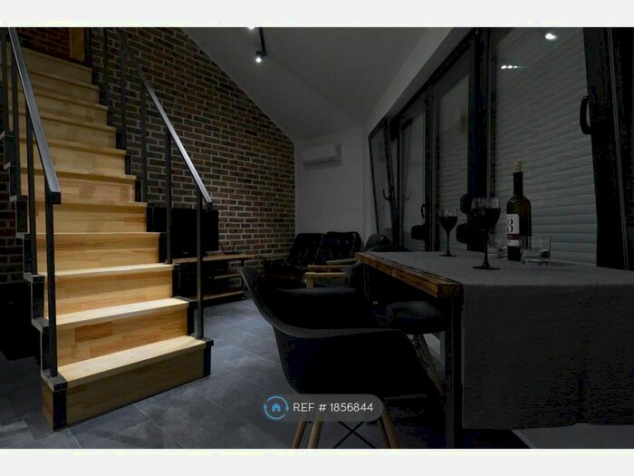 1 Bedroom Flat To Rent In Britten House, London, SW3