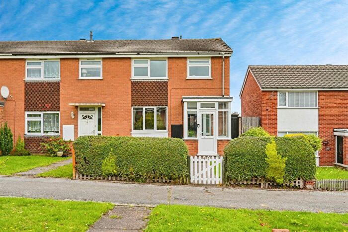 3 Bedroom End Of Terrace House For Sale In Peters Walk, Lichfield, WS13