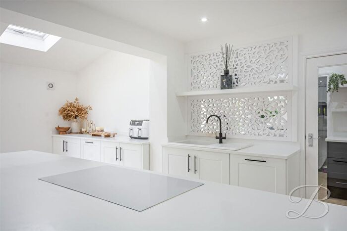 5 Bedroom Detached House For Sale In The Avenue, Mansfield, NG18
