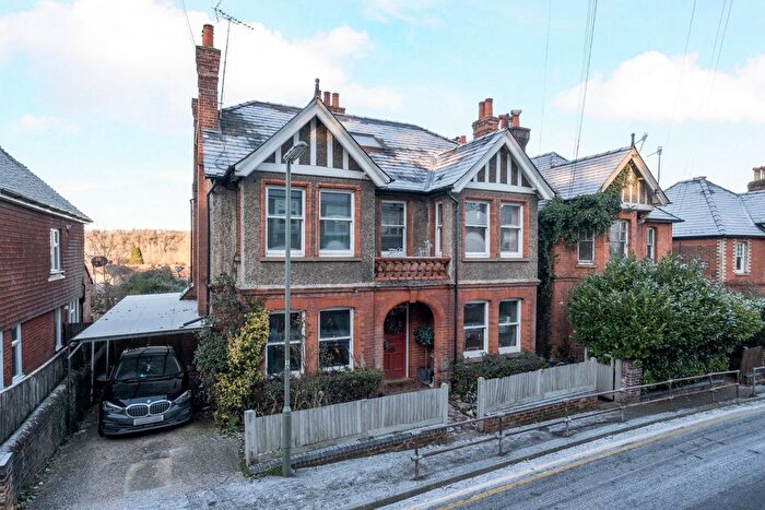 5 Bedroom Detached House For Sale In Godalming, Surrey, GU7