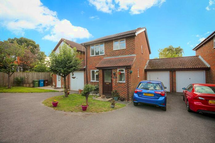 3 Bedroom Semi-Detached House To Rent In Westmorland Drive, Warfield, RG42