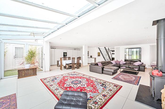 5 Bedroom Detached House For Sale In Covert Way, Hadley Wood, Barnet, EN4