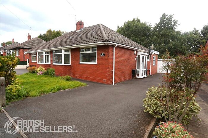 2 Bedroom Bungalow For Sale In North Gate, Oldham, Greater Manchester, OL8