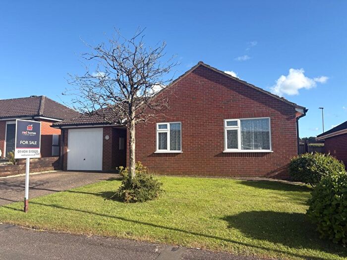 2 Bedroom Detached Bungalow For Sale In Pine Park Road, Honiton, EX14