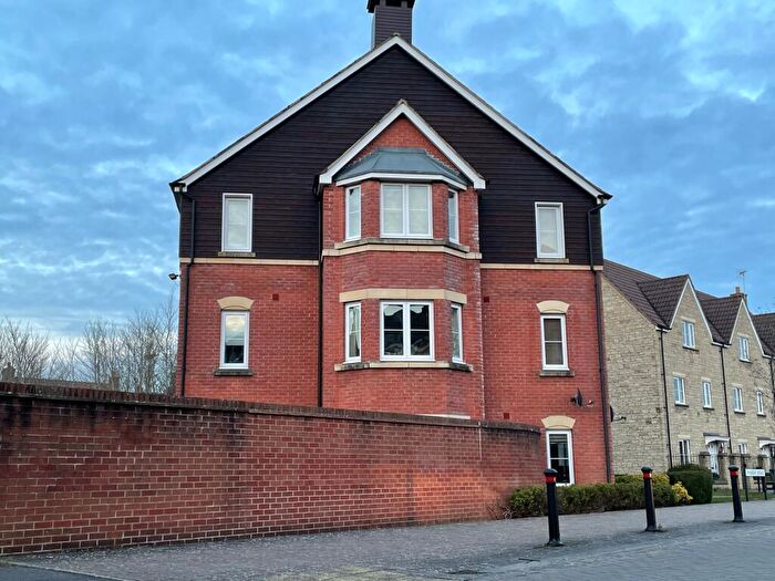 1 Bedroom Apartment For Sale In Friday Street, Swindon, Wiltshire, SN25