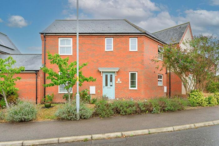 3 Bedroom Semi Detached House For Sale In Mendham Lane, Harleston, IP20