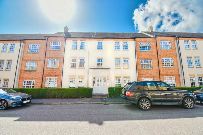 2 Bedroom Apartment To Rent In Finney Drive, Grange Park, Northampton, NN4