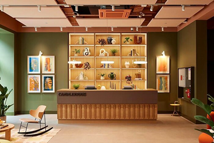 3 Bedroom Apartment To Rent In Candleriggs, Trongate, Glasgow, G1