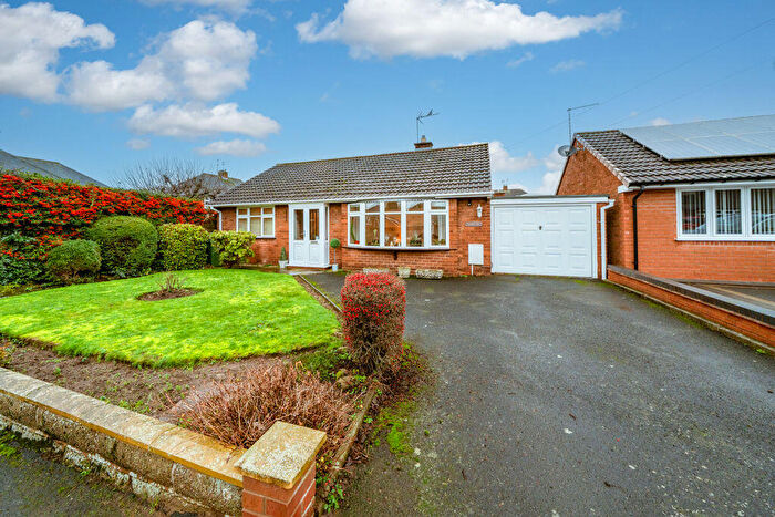 2 Bedroom Detached Bungalow For Sale In Beachwood Avenue, Wall Heath, Kingswinford, DY6