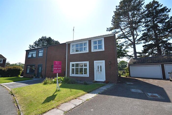 4 Bedroom Detached House For Sale In Broadlake, Willaston, Neston, CH64