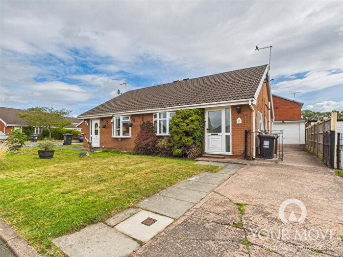 2 Bedroom Bungalow For Sale In Hurn Close, Crewe, Cheshire, CW1