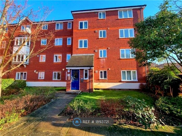2 Bedroom Flat To Rent In Tideside Court, London, SE18