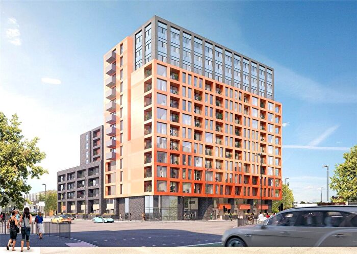 3 Bedroom Apartment To Rent In The Landmark, Oldfield Road, Salford, Manchester CIty Centre, M5