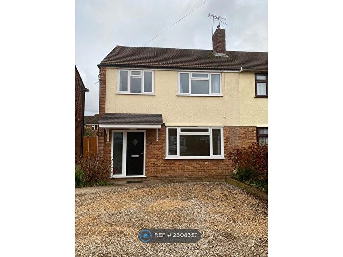 3 Bedroom Semi-Detached House To Rent In Long Ridings Avenue, Hutton, Brentwood, CM13