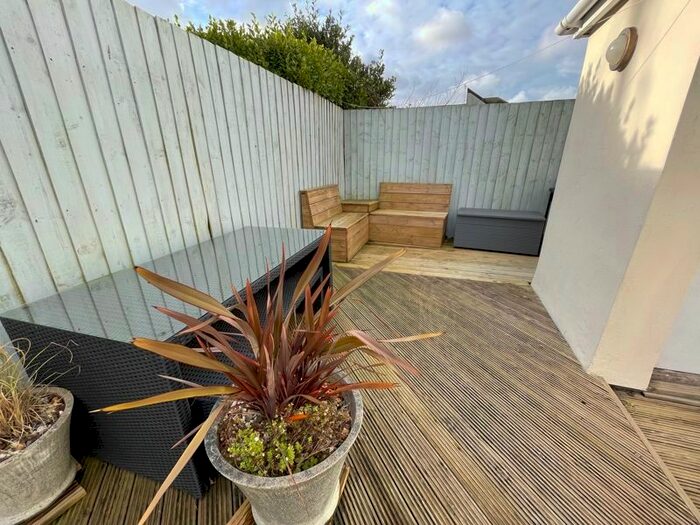 3 Bedroom Flat For Sale In Headland Road, Carbis Bay, St. Ives TR26